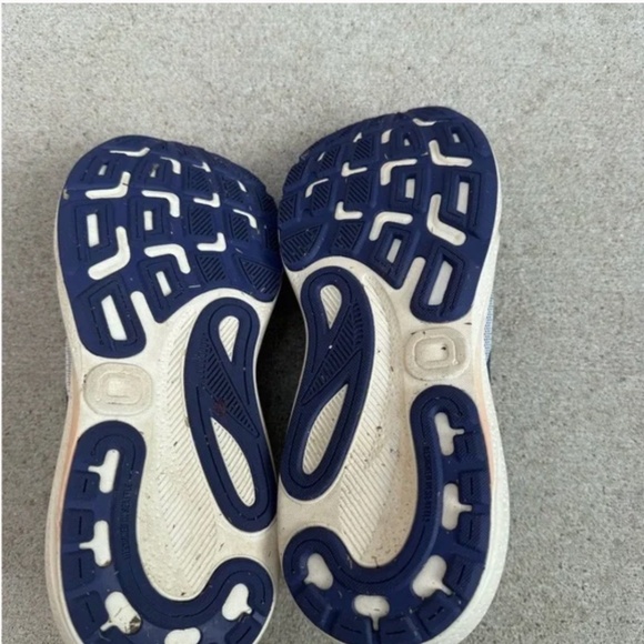 Brooks Adrenaline GTS 24 - Picture 5 of 6